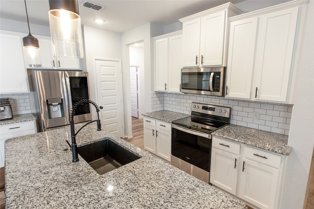 10164 Revere Drive, Providence Village, TX 76227