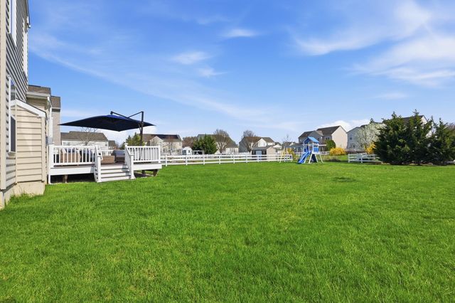 300 E FURROW LN, Newark, DE 19702