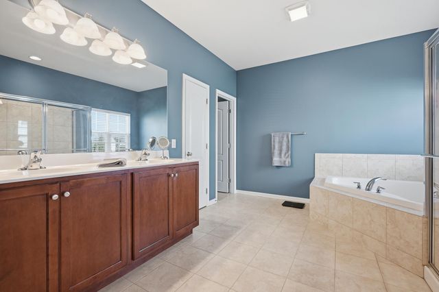 300 E FURROW LN, Newark, DE 19702