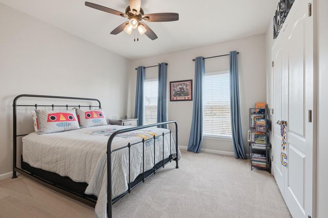 300 E FURROW LN, Newark, DE 19702