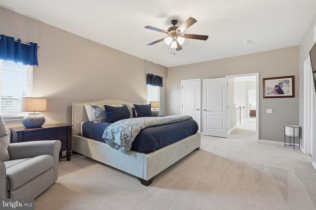 300 E FURROW LN, Newark, DE 19702