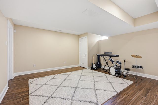 300 E FURROW LN, Newark, DE 19702