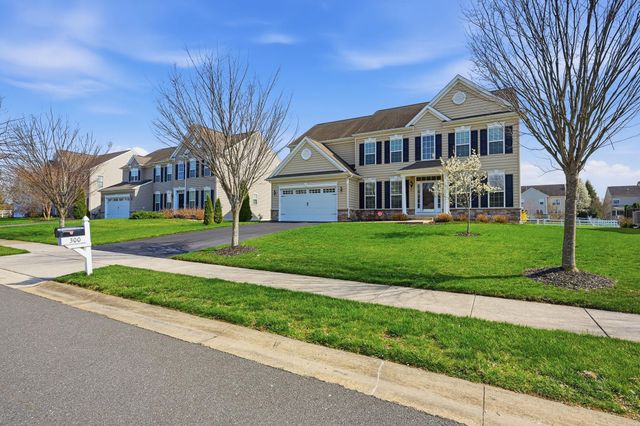 300 E FURROW LN, Newark, DE 19702