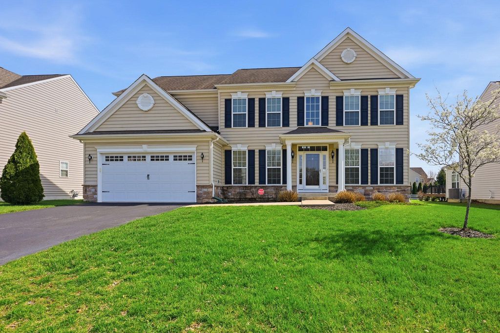 300 E FURROW LN, Newark, DE 19702