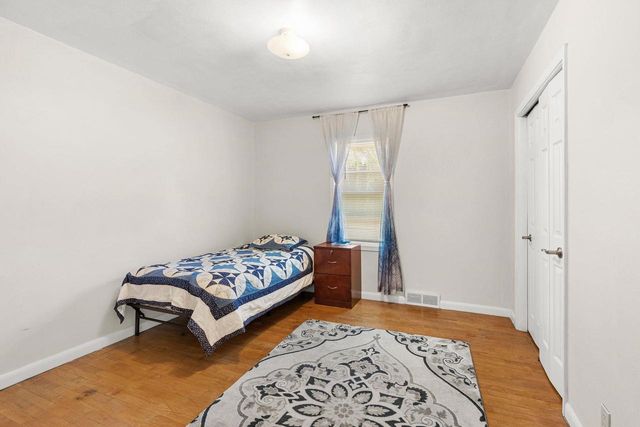 2715 W 1ST AVENUE, Appleton, WI 54914