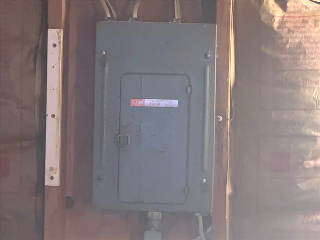 620 E Shepherd Street, Denison, TX 75021