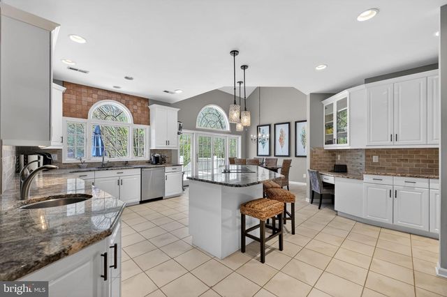 50 CAMEO DR, Cherry Hill, NJ 08003