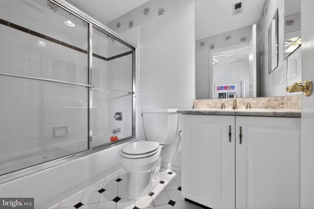 50 CAMEO DR, Cherry Hill, NJ 08003