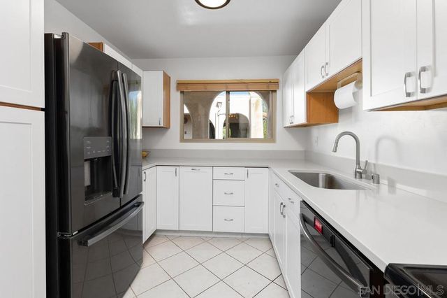 2530 Clairemont Dr 311, San Diego, CA 92117