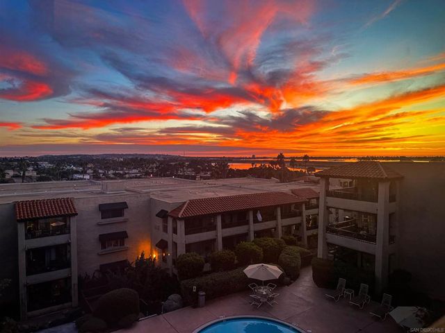 2530 Clairemont Dr 311, San Diego, CA 92117