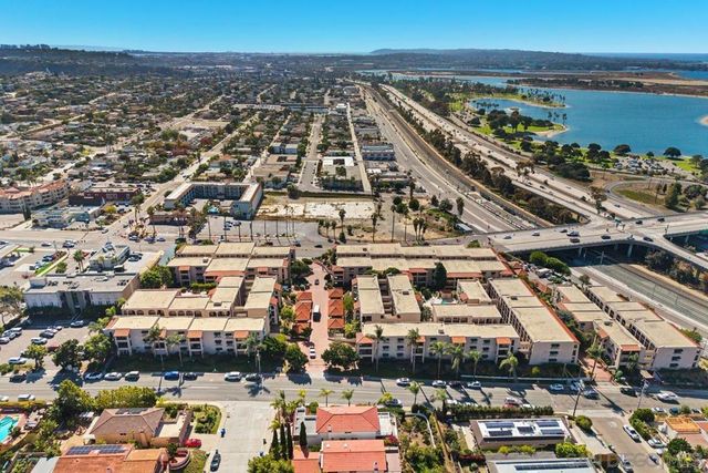 2530 Clairemont Dr 311, San Diego, CA 92117