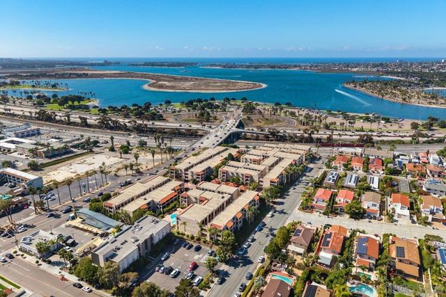 2530 Clairemont Dr 311, San Diego, CA 92117