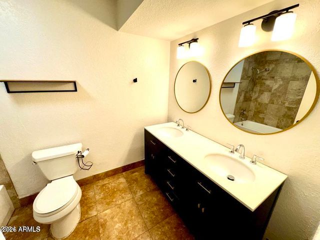 3635 E BLOOMFIELD Road, Phoenix, AZ 85032