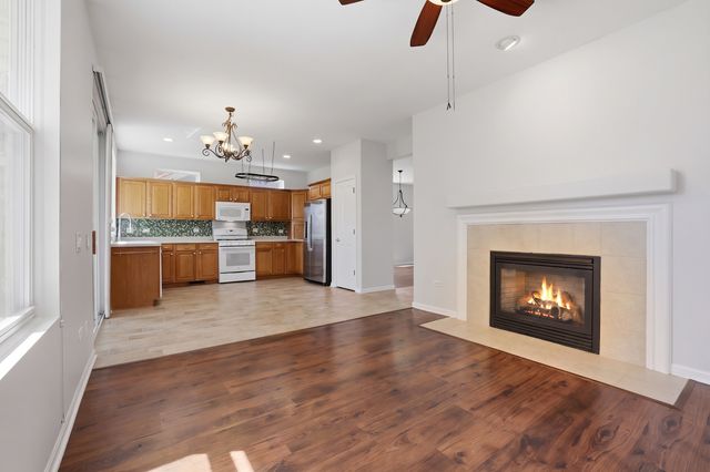 11832 Kensington Drive, Huntley, IL 60142