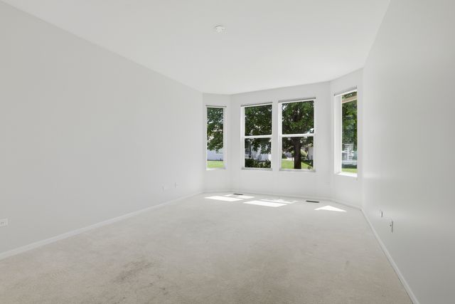 11832 Kensington Drive, Huntley, IL 60142