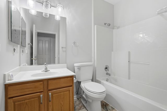 11832 Kensington Drive, Huntley, IL 60142