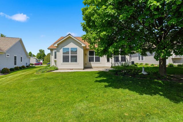 11832 Kensington Drive, Huntley, IL 60142