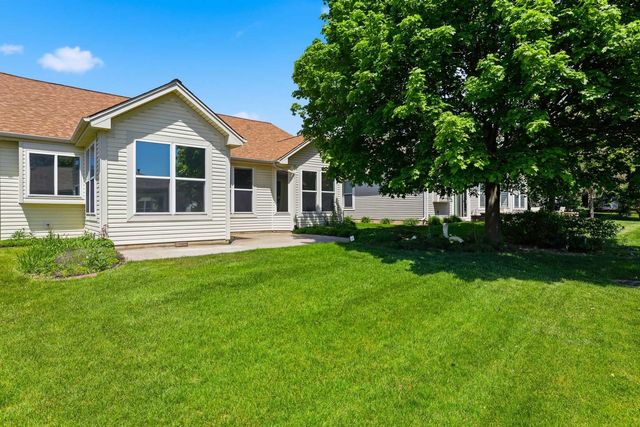 11832 Kensington Drive, Huntley, IL 60142