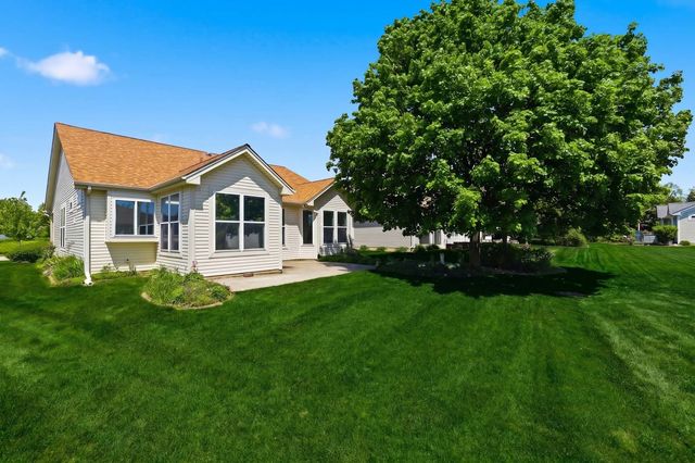 11832 Kensington Drive, Huntley, IL 60142