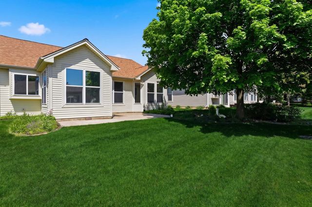 11832 Kensington Drive, Huntley, IL 60142