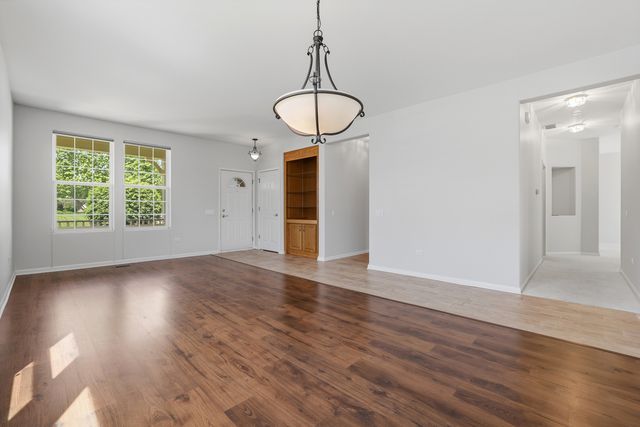 11832 Kensington Drive, Huntley, IL 60142