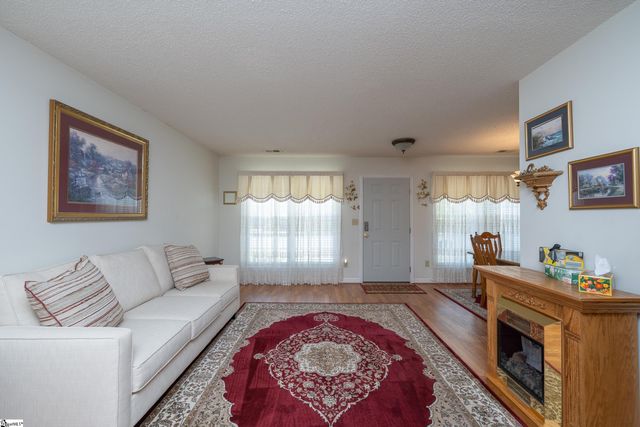 23 Bear Grass Court, Greenville, SC 29605