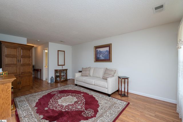 23 Bear Grass Court, Greenville, SC 29605