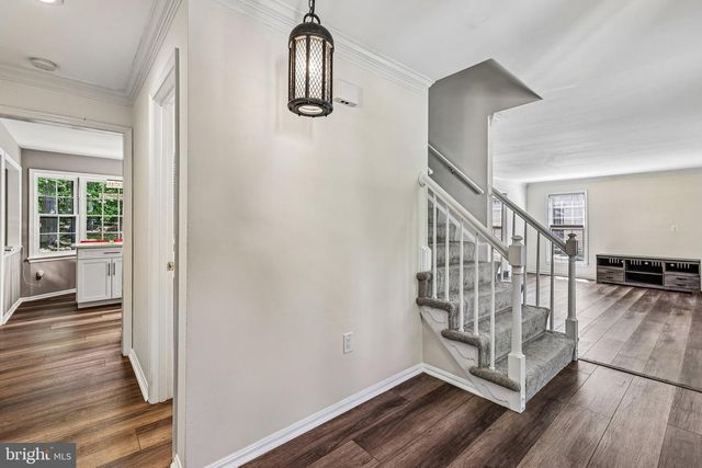 2484 FREETOWN DR, Reston, VA 20191