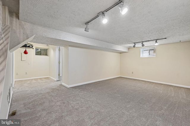 2484 FREETOWN DR, Reston, VA 20191