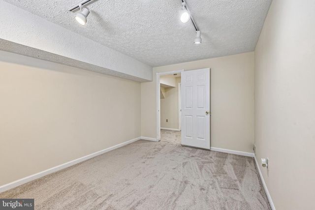 2484 FREETOWN DR, Reston, VA 20191