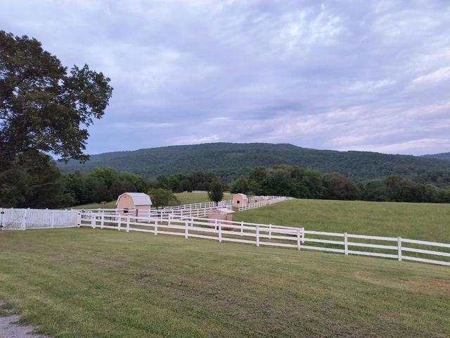4114 Lower East Valley Road, Dunlap, TN 37327