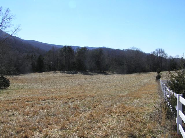 4114 Lower East Valley Road, Dunlap, TN 37327