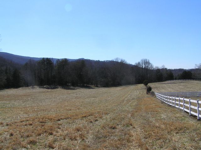 4114 Lower East Valley Road, Dunlap, TN 37327