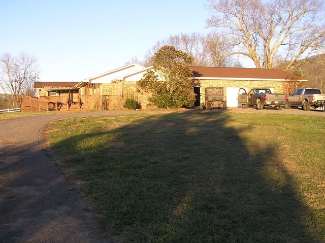 4114 Lower East Valley Road, Dunlap, TN 37327