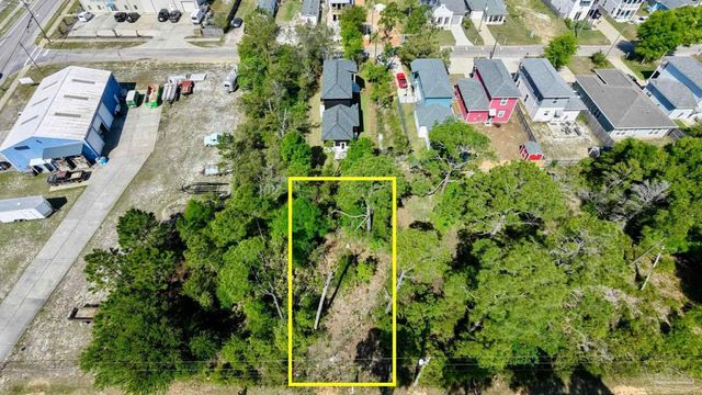 5419 Plateau Rd, Pensacola, FL 32507
