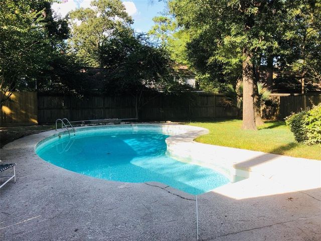 2123 Lakeville Drive, Houston, TX 77339