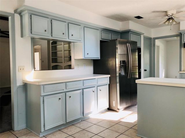 2123 Lakeville Drive, Houston, TX 77339