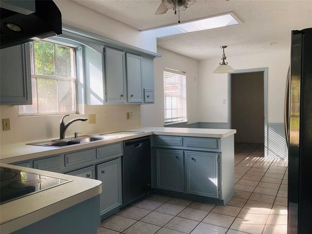 2123 Lakeville Drive, Houston, TX 77339