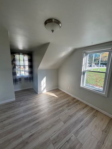 33 N Breault Street, Westport, MA 02790