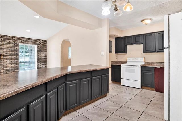 8461 Bayou Drive, Bayou La Batre, AL 36509