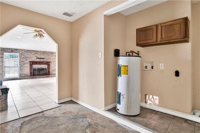 8461 Bayou Drive, Bayou La Batre, AL 36509