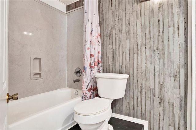 8461 Bayou Drive, Bayou La Batre, AL 36509