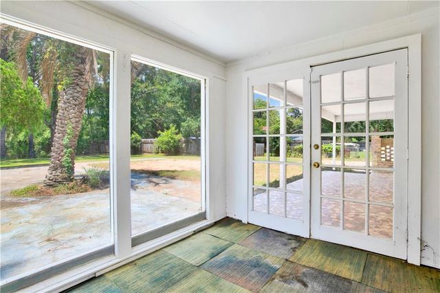 8461 Bayou Drive, Bayou La Batre, AL 36509