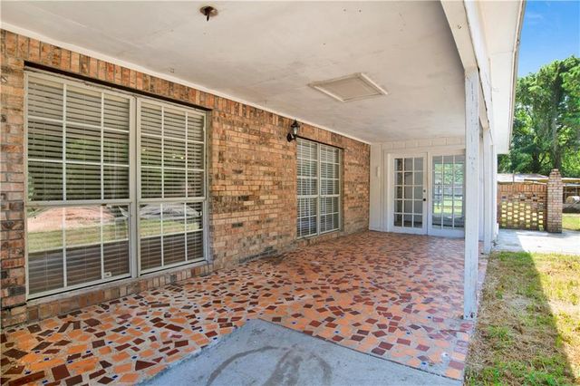 8461 Bayou Drive, Bayou La Batre, AL 36509