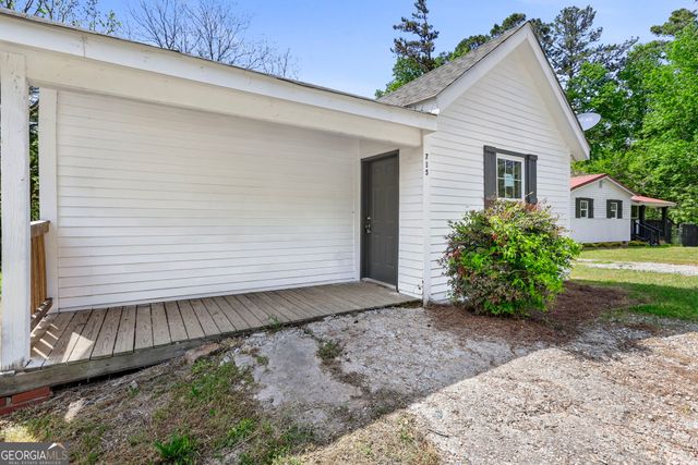 715 Corinth Road, Hogansville, GA 30230