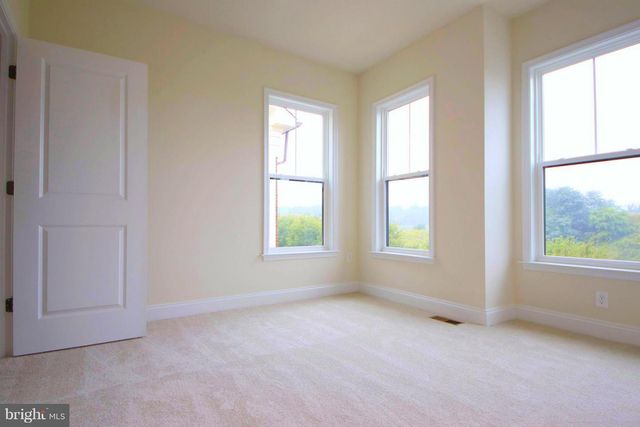 43229 CLARENDON SQ, Ashburn, VA 20148