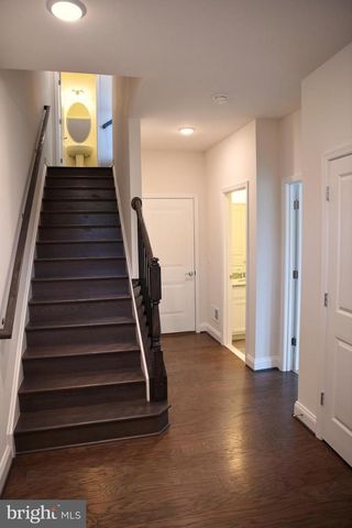 43229 CLARENDON SQ, Ashburn, VA 20148