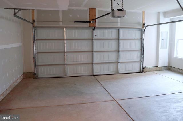 43229 CLARENDON SQ, Ashburn, VA 20148