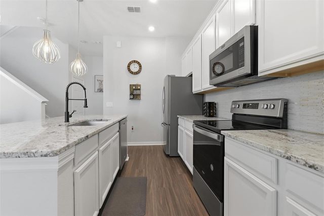 2201 STANDING ROCK CIRCLE, Oakland, FL 34787