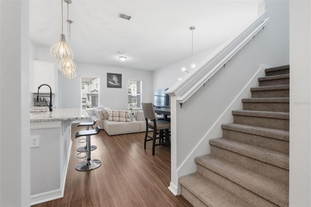 2201 STANDING ROCK CIRCLE, Oakland, FL 34787